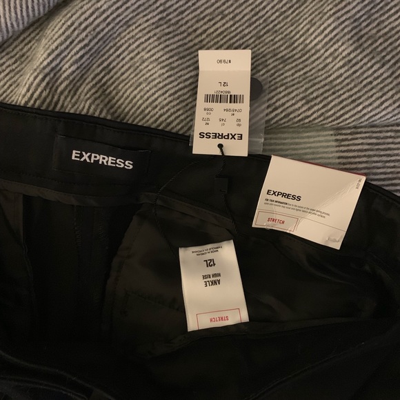 NWT Express Black Seamed High Rise Ankle Pants - Picture 5 of 5